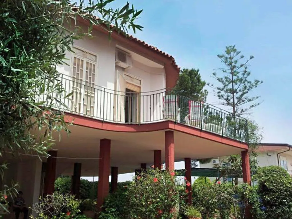 Villa Ginevra Fontane Bianche
